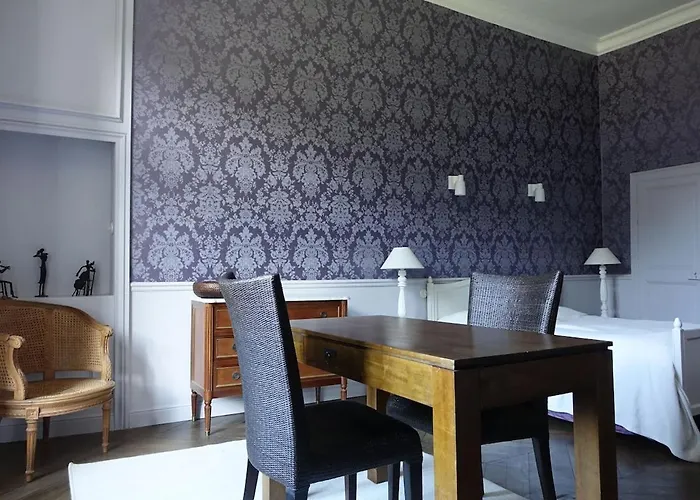 Château D'argoules, Baie De Somme Près De La *